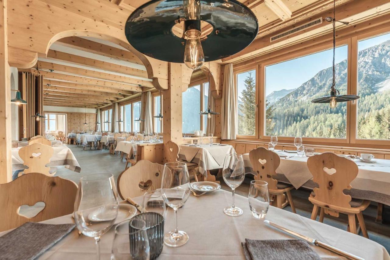 Hotel Alpensonne - Panoramazimmer & Restaurant Arosa Exterior photo