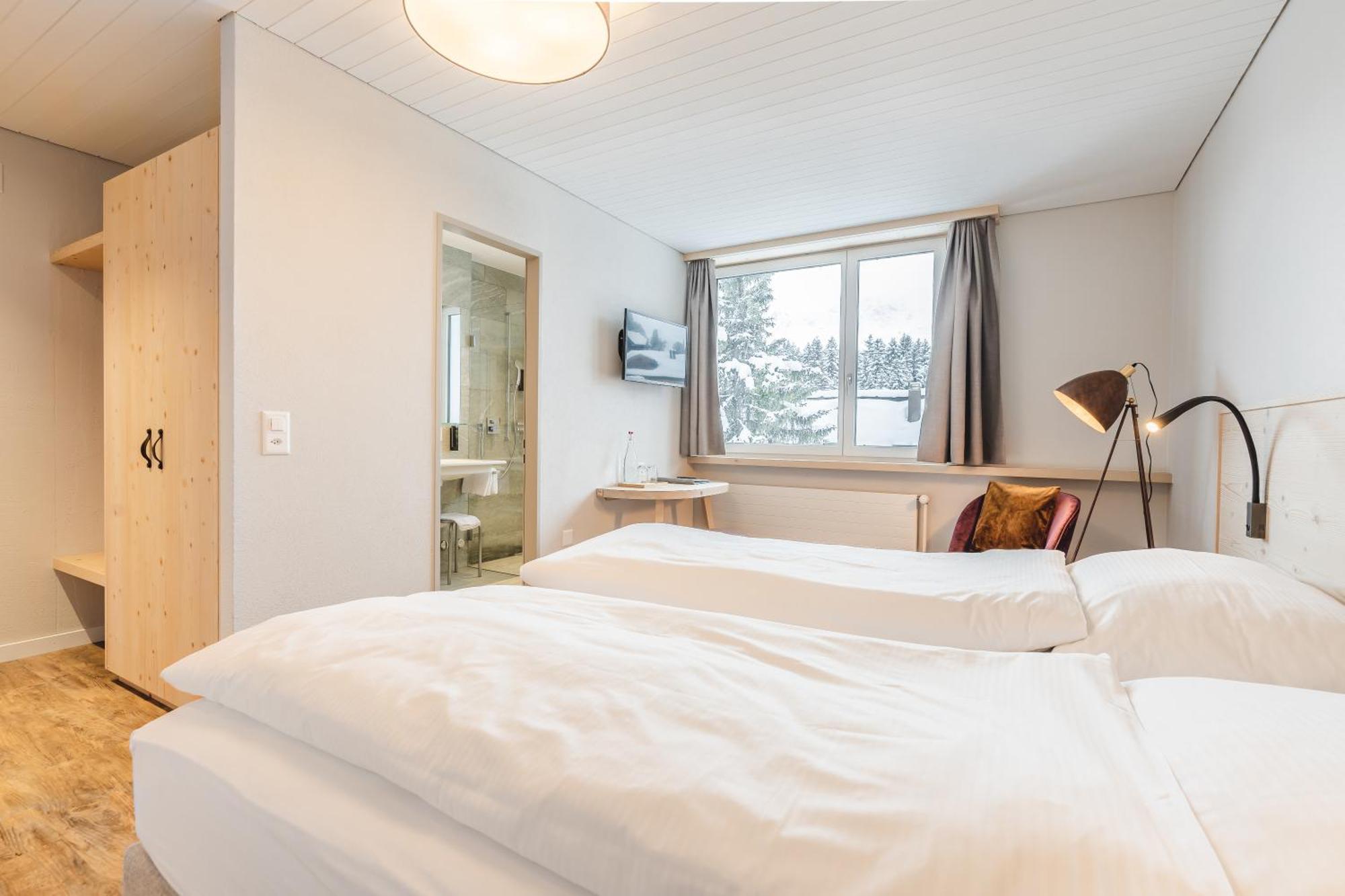 Hotel Alpensonne - Panoramazimmer & Restaurant Arosa Room photo